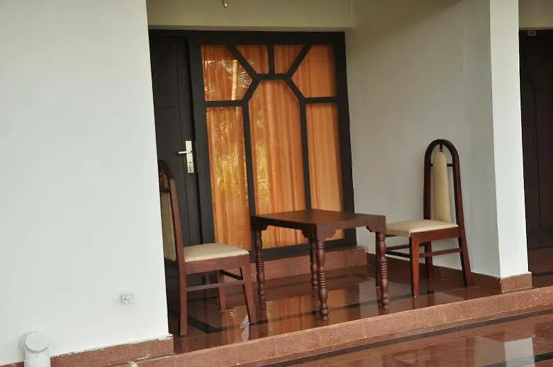 Vythiri Thadakam Resort Ваянад